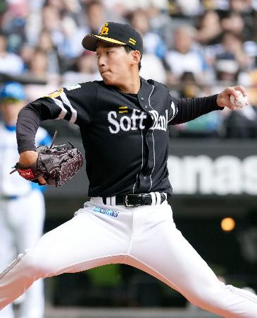 日本ハム戦に先発し７回無失点で５勝目を挙げたソフトバンク・前田悠＝エスコンフィールド