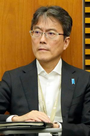 木原官房長官の記者会見に同席した茂木正首席秘書官＝９日、首相官邸