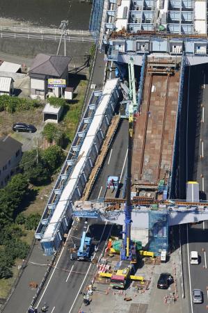 橋桁が落下した事故現場＝２０２３年７月、静岡市清水区