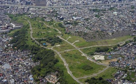 横浜市の「根岸住宅地区」＝１９日（共同通信社ヘリから）