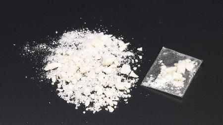 コカインの粉末(厚労省提供)