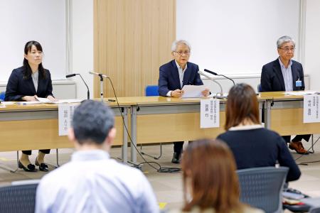 賛育会病院を運営する社会福祉法人の記者会見＝２日午前、東京都庁