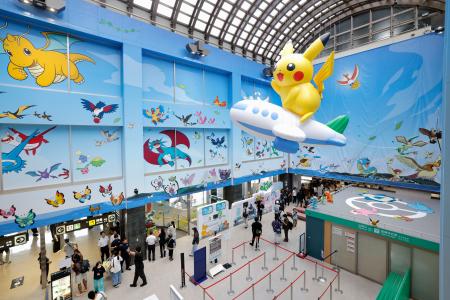 愛称が「のと里山ポケモン・ウィズ・ユー空港」となり、キャラクターで装飾されたターミナルビル内=7日午前、石川県輪島市