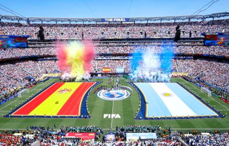 スペイン―アルゼンチン戦の試合前セレモニー=ニューヨーク(共同)