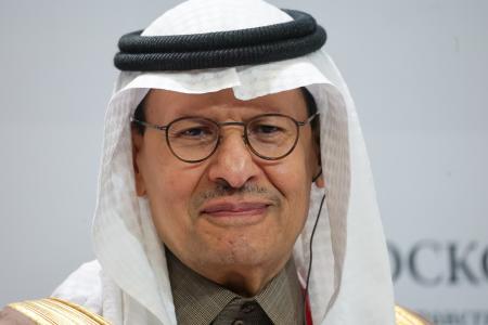 サウジアラビアのアブドルアジズ・エネルギー相=6月、ロシア・サンクトペテルブルク(タス=共同)