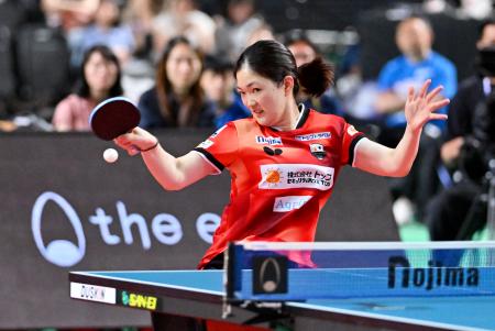 台湾の新竹県で行われたＴリーグの開幕戦でプレーするトップ名古屋の木原美悠（（Ｃ）Ｔ．ＬＥＡＧＵＥ、共同）