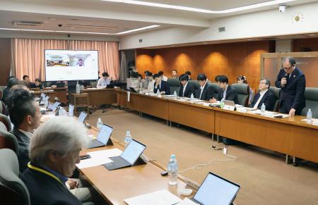 備蓄米などを巡り農水省で開かれた会合＝２８日午前