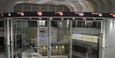 東京証券取引所の電光掲示板