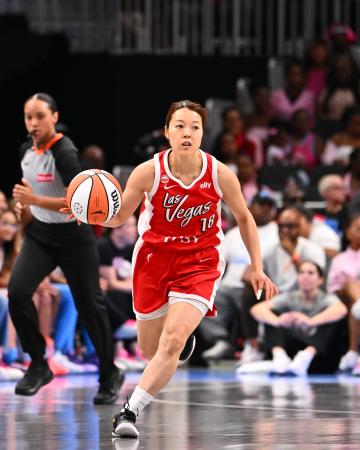 ＷＮＢＡのエースズに移籍後、初得点を決めた山本麻衣＝３日、アトランタ（ＮＢＡＥ提供・ゲッティ＝共同）