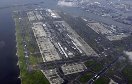 羽田空港（共同通信社ヘリから）