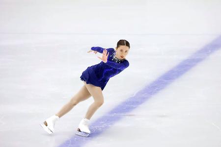 ジュニア女子ショートプログラムで演技する金沢純禾=木下カンセーアイスアリーナ
