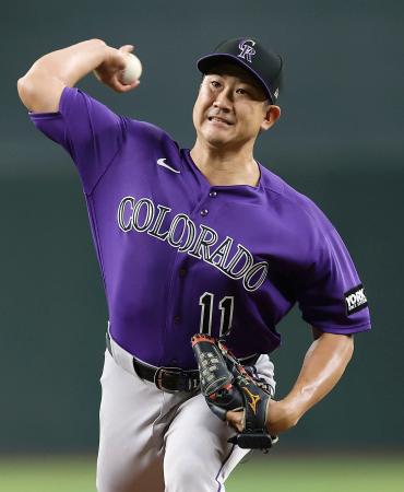 ダイヤモンドバックス戦に先発し、6回2失点で12勝目を挙げたロッキーズ・菅野=フェニックス(ゲッティ=共同)