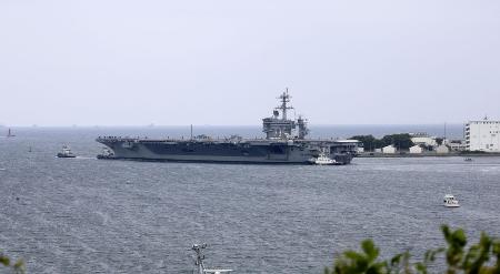 米原子力空母ジョージ・ワシントン＝５月、神奈川県横須賀市