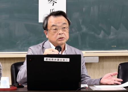 死刑制度を巡り講演する林真琴元検事総長＝２０日午後、名古屋市