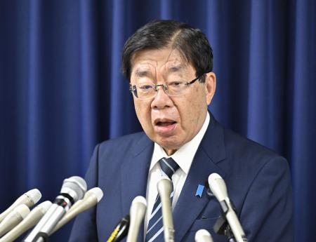 高見素直死刑囚の死刑執行について記者会見する平口法相=21日午前、法務省