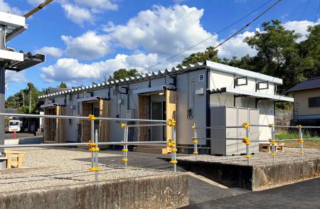 熊本県氷川町に完成した応急仮設住宅（熊本県提供）