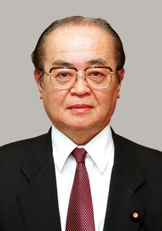 陣内孝雄さん
