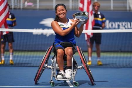 全米オープン車いすの部で優勝した上地結衣＝１２日、ニューヨーク（ＡＰ＝共同）