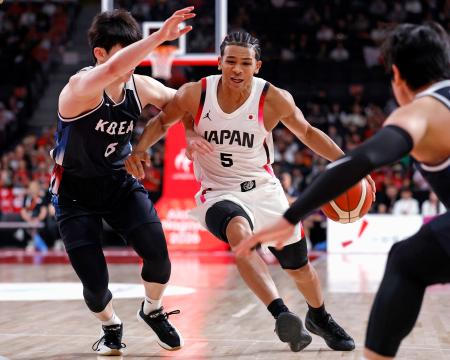 日本―韓国　第３クオーター、攻め込むハーパー＝ＩＧアリーナ