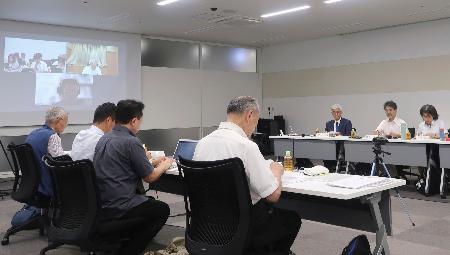 神戸市精神保健福祉専門分科会＝８月、神戸市中央区