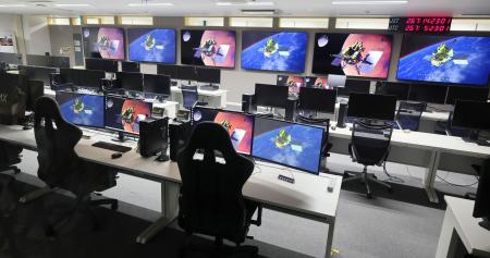 火星衛星探査計画「ＭＭＸ」の管制室＝２４日午後、相模原市