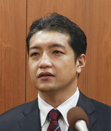 鈴木康友氏