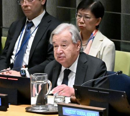核なき世界を目指す高官級会合で演説する国連のグテレス事務総長=29日、米ニューヨーク(共同)
