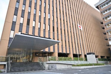 山梨県警本部＝甲府市
