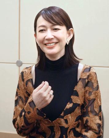 作品への思いを語る森口瑶子