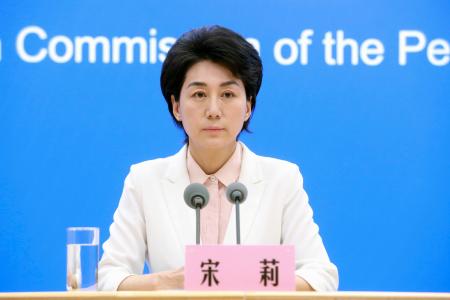 ＷＨＯのテドロス事務局長の後任を決める選挙に擁立された中国の宋莉氏＝２０２３年５月、北京（共同）