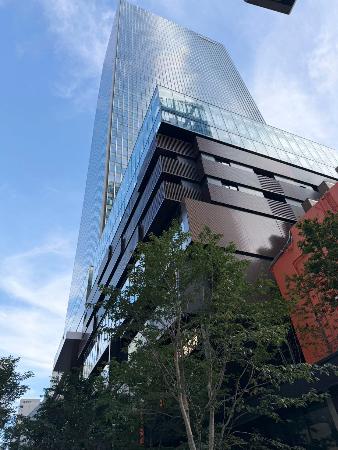 新たに開業した「ＴＯＦＲＯＭ　ＹＡＥＳＵ　ＴＯＷＥＲ（トフロム八重洲タワー）」