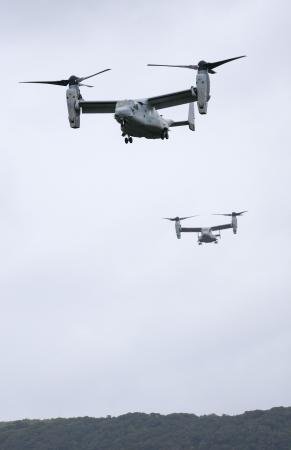 ３月、鹿児島県・種子島上空を飛ぶ米海兵隊のＭＶ２２オスプレイ