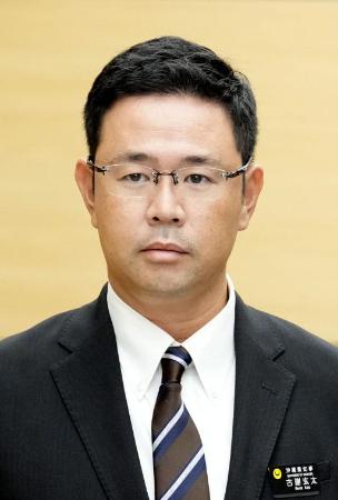 沖縄県の古謝玄太知事