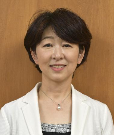 高井美穂氏
