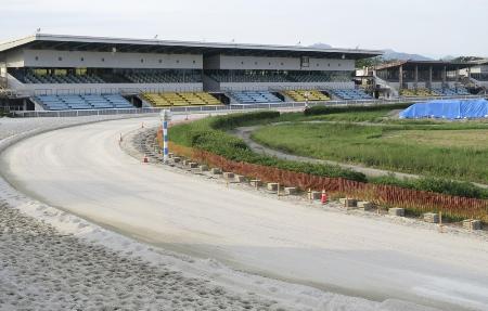 笠松競馬場＝２０２０年６月、岐阜県笠松町