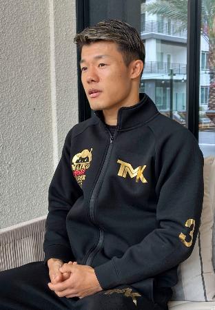ＷＢＡフェザー級戦が中止となり、取材に応じる亀田和毅＝１７日、ラスベガス（共同）