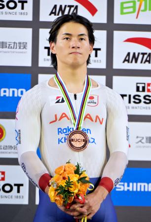 男子スプリントで銅メダルを獲得した太田海也＝上海（共同）