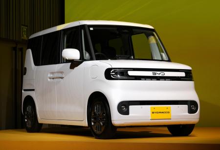 ＢＹＤの軽ＥＶ「ＲＡＣＣＯ」＝７月、東京都港区