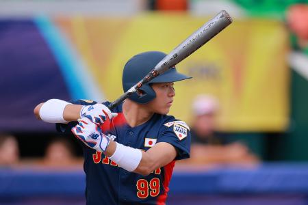 巨人から育成ドラフト５位で指名を受けた川崎市立向丘中学校の関蓮太郎捕手＝９月、メリダ（ＳＡＭＵＲＡＩ　ＪＡＰＡＮ提供・ゲッティ＝共同）