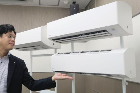 ダイキン工業が来年3月に発売する、新たに省エネ基準に適合させたエアコン