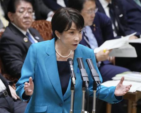 参院予算委で答弁する高市首相＝６月