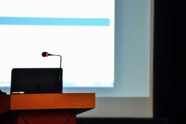 【画像付き広告】政経懇話会